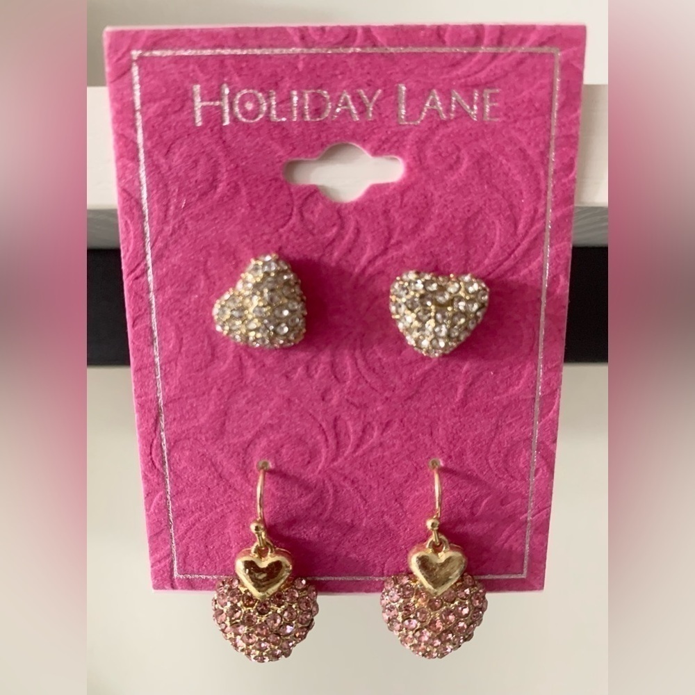 NWT Holiday Lane heart earrings ♥️❤️💕💙